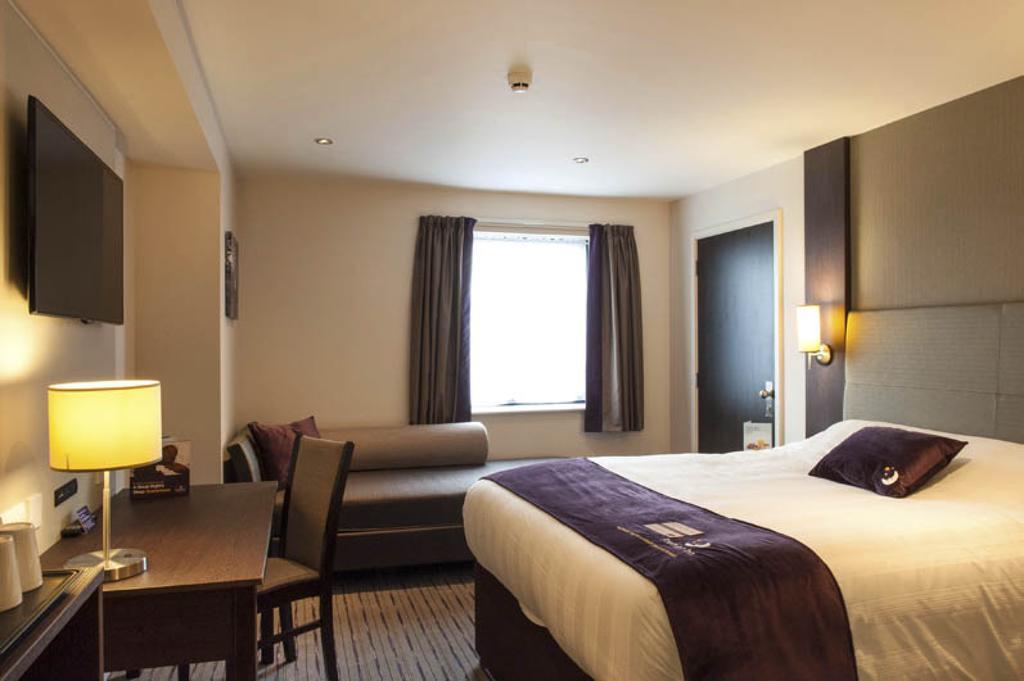 Premier Inn Aberdeen Airport - دايس المظهر الخارجي الصورة