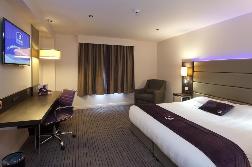 Premier Inn Aberdeen Airport - دايس الغرفة الصورة