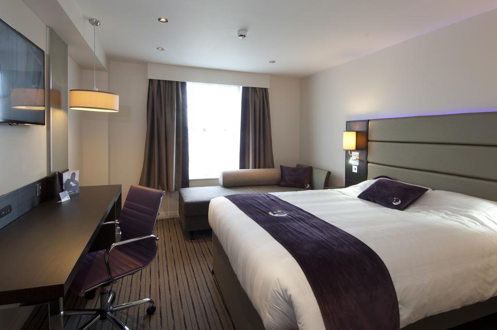Premier Inn Aberdeen Airport - دايس الغرفة الصورة