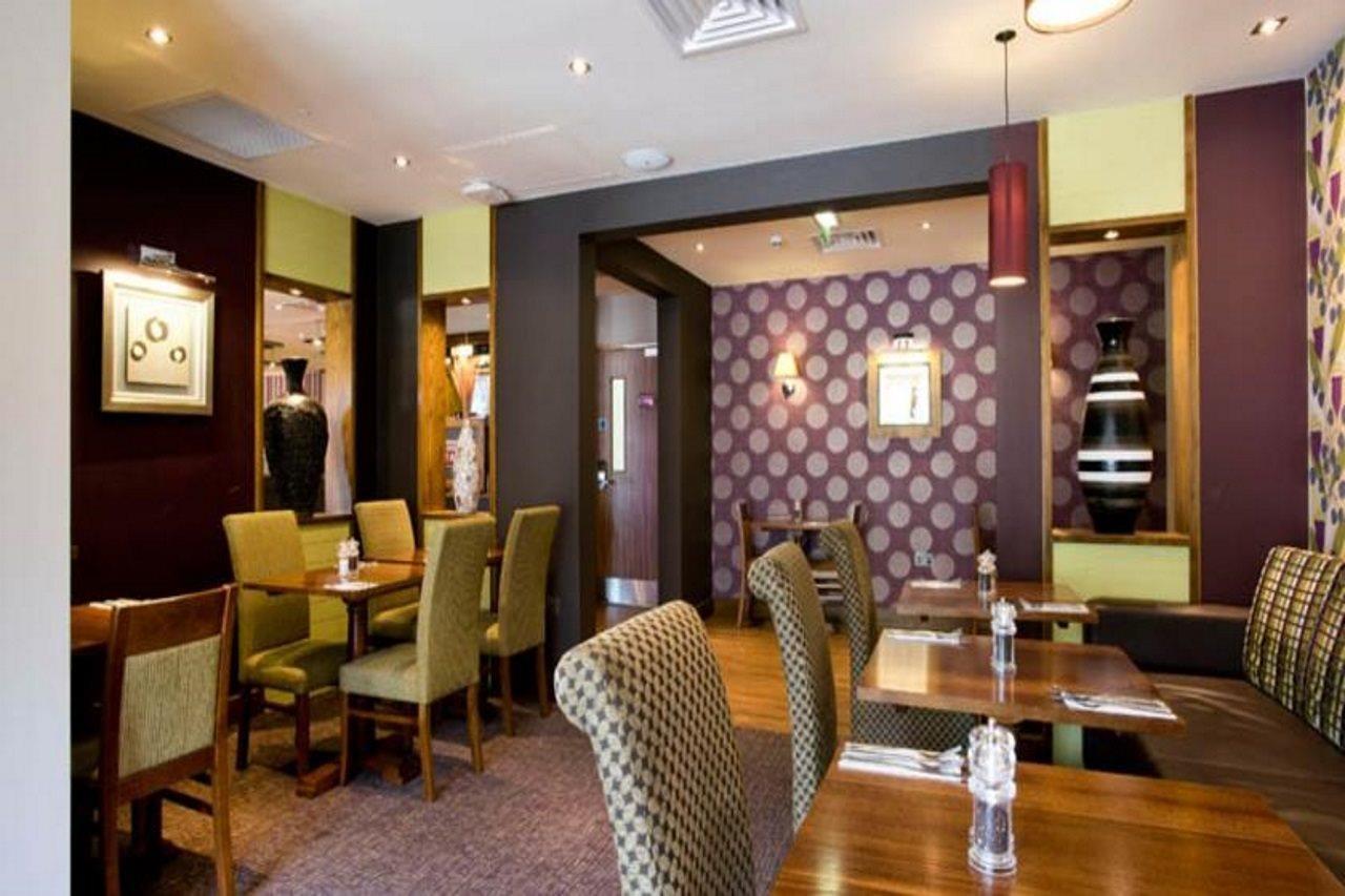 Premier Inn Aberdeen Airport - دايس المظهر الخارجي الصورة